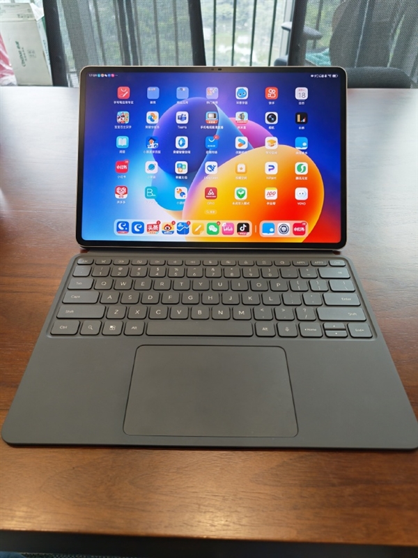 榮耀MagicPad 3搭載行業(yè)最強護眼屏 這兩大技術(shù)業(yè)內(nèi)首發(fā)