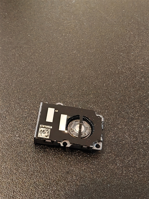 OPPO首款主動散熱手機！OPPO K13 Turbo塞進(jìn)散熱風(fēng)扇