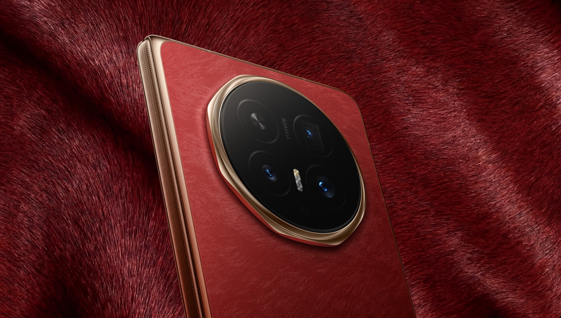 輕薄美學(xué)新標(biāo)桿 榮耀Magic V6發(fā)布，顏值與實(shí)力雙在線(xiàn)